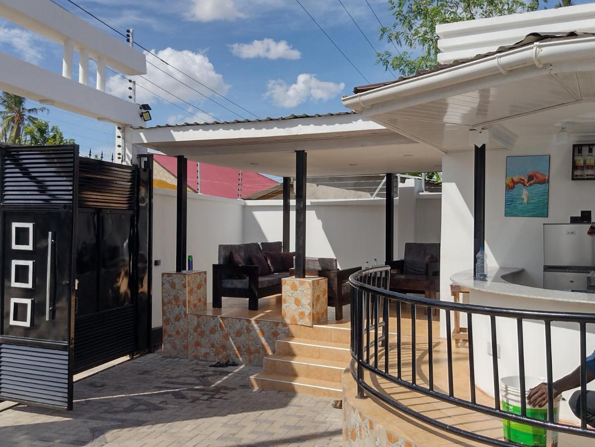 Mkamiti Villa - Airport Hotel With Free Shuttle Dar es Salaam Exterior photo